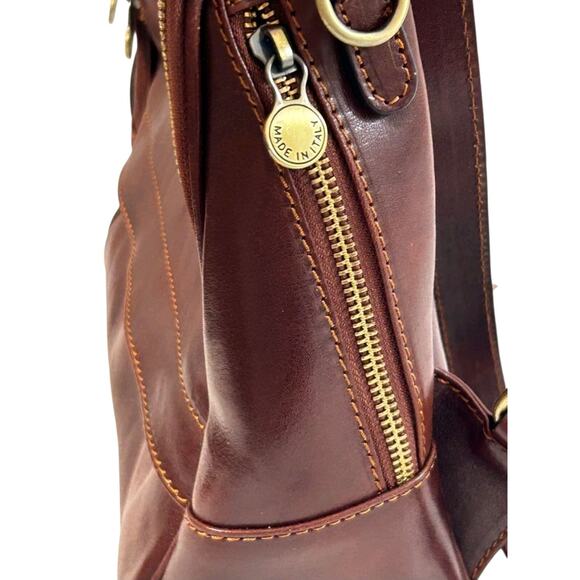 Firenze Vintage Italian Leather Glossy Brown Adjustable Mid-Size Travel Book Bag - Picture 6 of 9